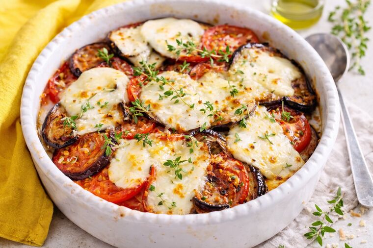Auberginen-Gratin mit Mozzarella