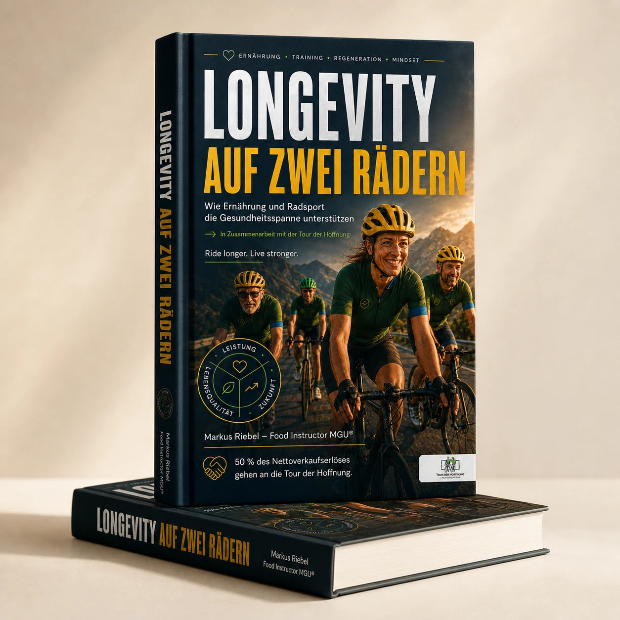 Longevity auf zwei Rädern von Markus Riebel als hochwertiges Buch-Mockup